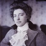 Black and white portrait of a women, late 19th or early 20th century